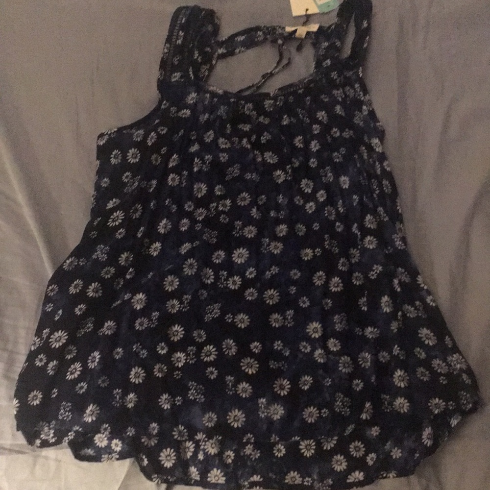 Sleeveless cotton shirt